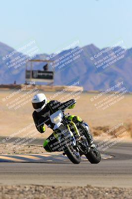 media/Jan-08-2022-SoCal Trackdays (Sat) [[1ec2777125]]/Turn 4 (1145am)/